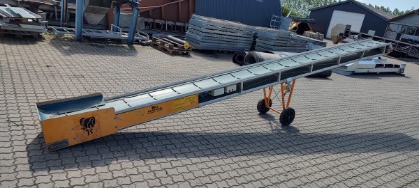 Used 6 m. mobile conveyor belt from SoRoTo